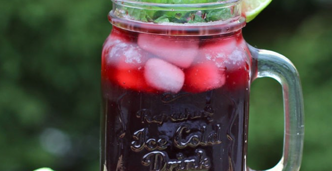 Cómo preparar un mojito de flor de Jamaica